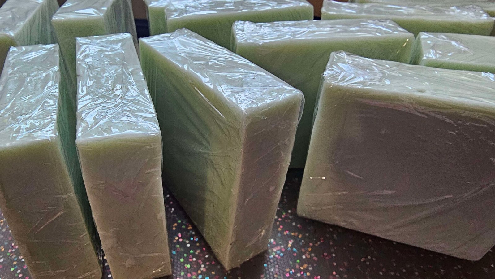 aloe, cucumber & green tea goatmilk soap aloe, cucumber & green tea goatmilk soap